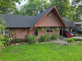 15 Finger Cir, Bella Vista, AR 72715