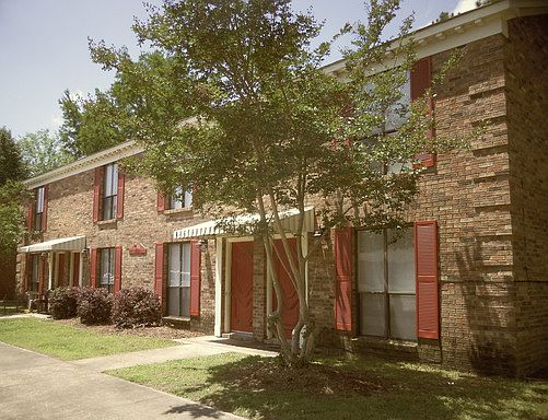 1st image of 303 Park Cir #A