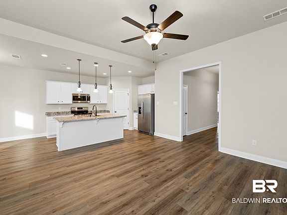 5th image of 14725 Sonoma Blvd