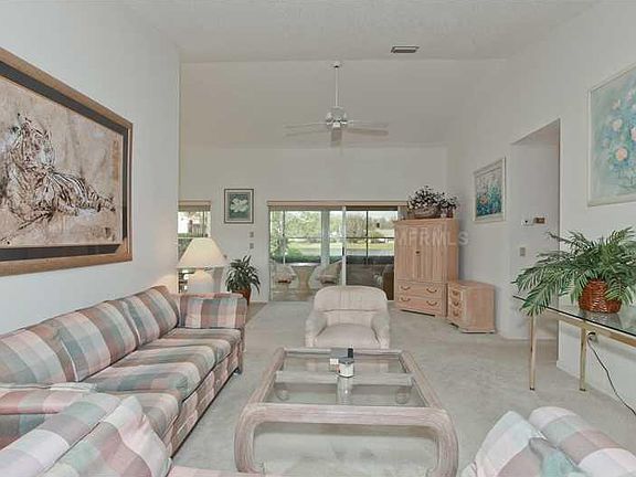 3rd image of 153 Southampton Pl S