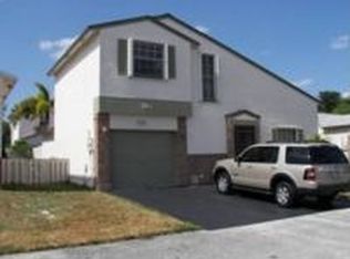 804 Cumberland Ter, Davie, FL 33325