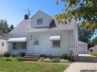 1206 Lander Rd, Mayfield Heights, OH 44124