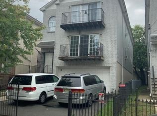 258-260 W Runyon St, Newark, NJ 07108