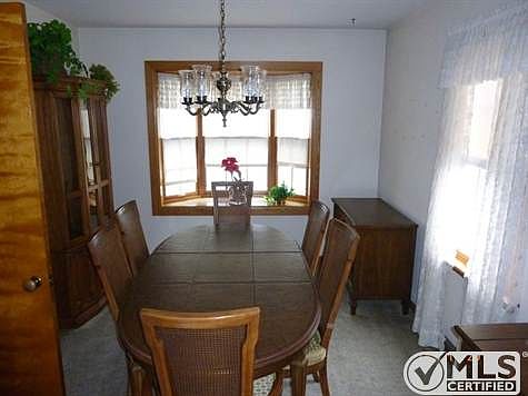 4th image of 424 James St