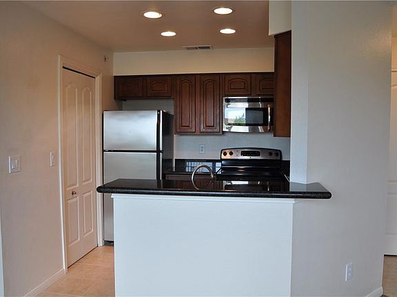 4th image of 6000 Shepherd Mountain Cv Unit 1807