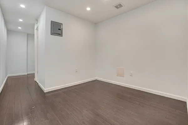 Rented by Creed Realty Group | media 5