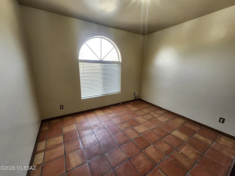 11065 E Snyder Rd — Photo 38