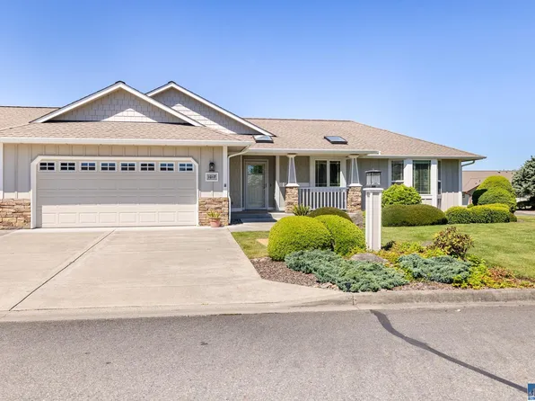 1017 N Minstrel Rd, Sequim, WA 98382