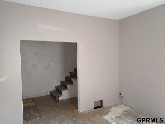 5th image of 4031 Lafayette Ave