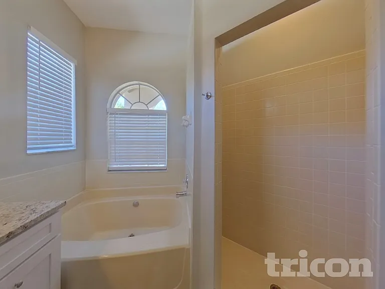 248 Wescliff Dr — Photo 9