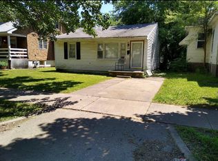 1231 E Olive St, Decatur, IL 62526