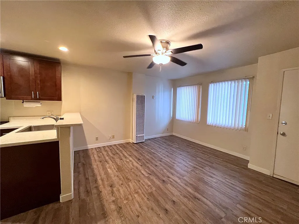 1 bed, 500 sqft, $1,795 — Photo 4