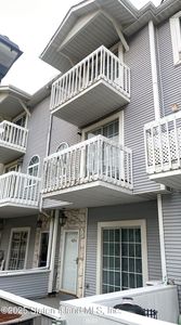 45A Country Dr E, Staten Island, NY, 10314