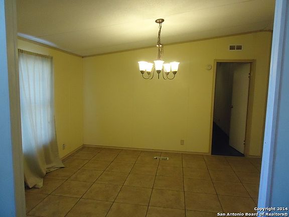4th image of 908 Murray Ln
