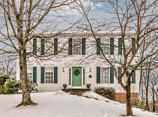 262 Gary Dr, Sewickley, PA 15143