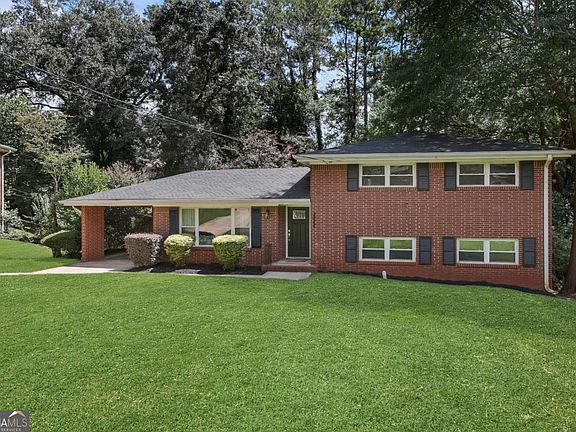 2nd image of 2982 Valley Ridge Dr