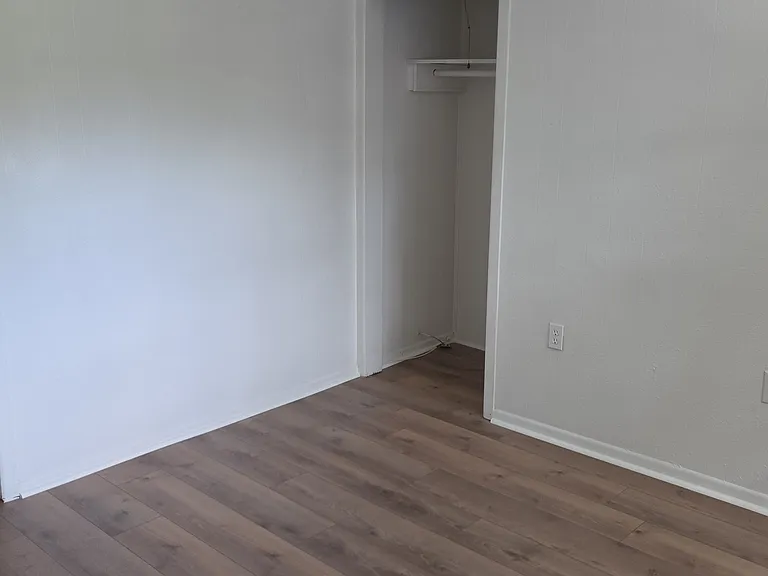 108 W Curtis St — Photo 10