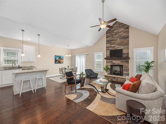 5th image of 63 Leyland Cir
