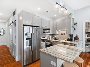 1809 Pine St APT 3F, Philadelphia, PA 19103