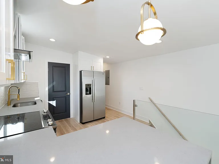 2517 Cedar St #2 — Photo 10