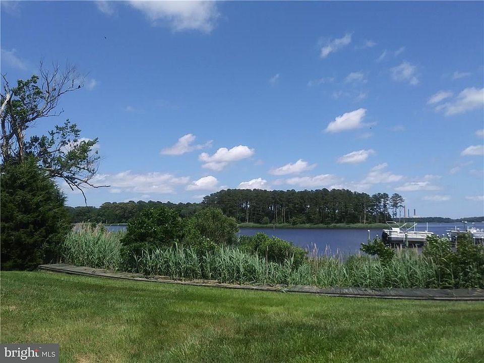 1st image of 27141 Crest Dr