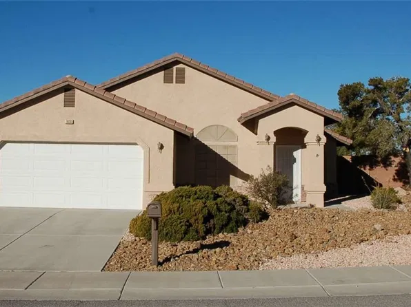 1920 S Vineyard Dr, Pahrump, NV 89048