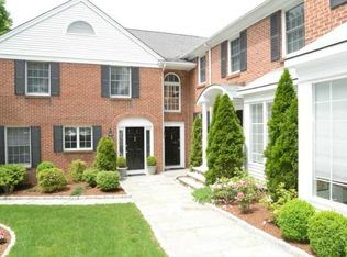 5 Maple St, New Canaan, CT 06840