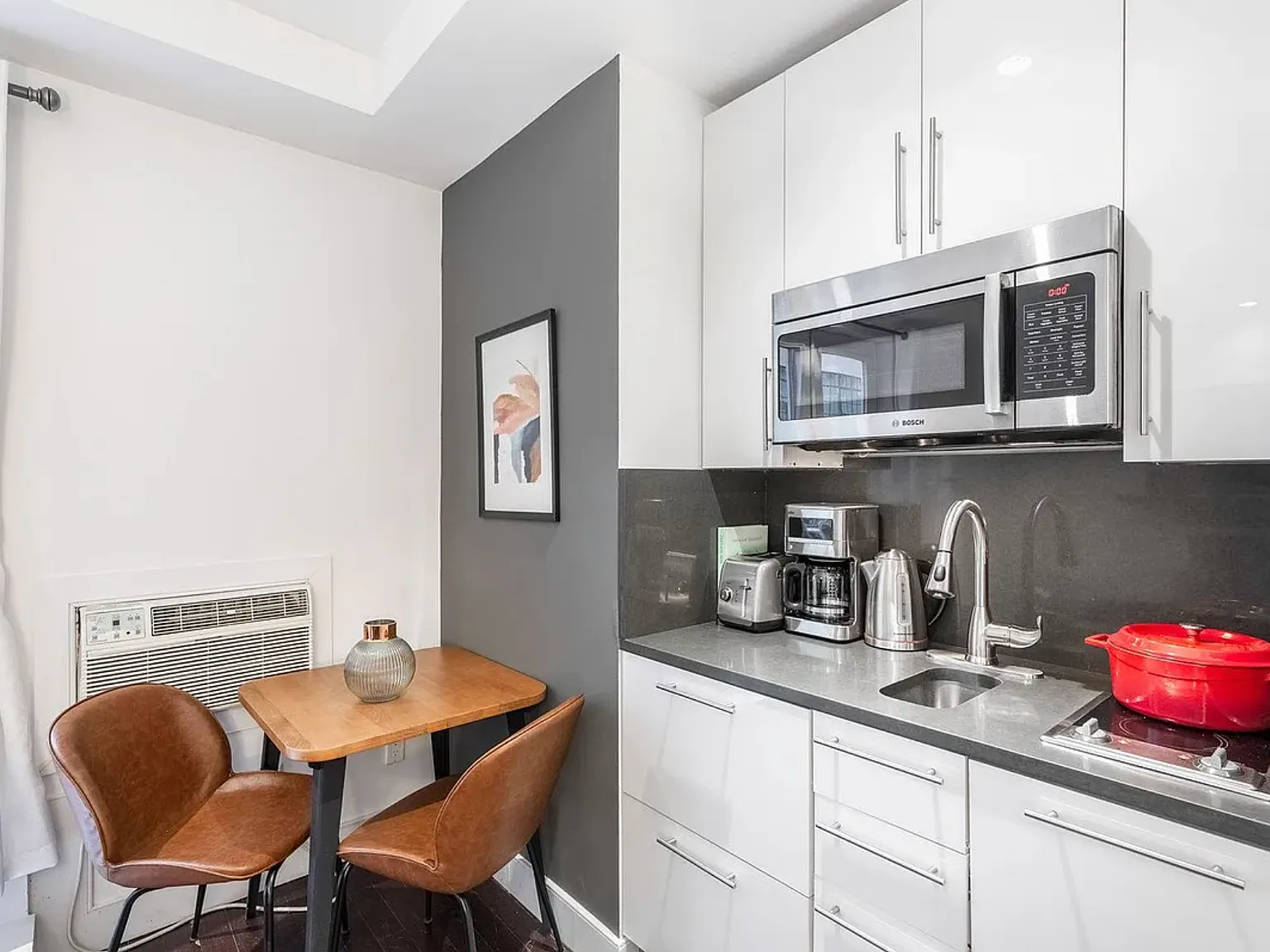 15 West 55th Street — Photo 4