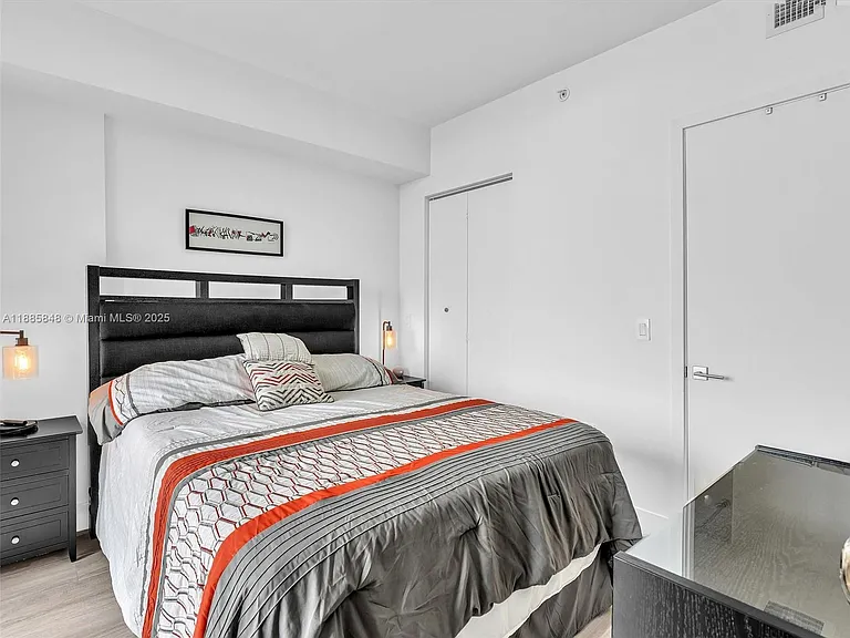121 NE 34th St #3114 — Photo 34