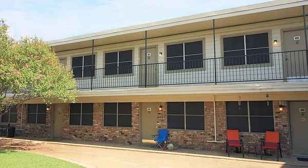 Northridge Court Apartments — Photo 1