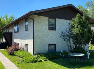 910 S 12th St APT 3, Grand Forks, ND 58201