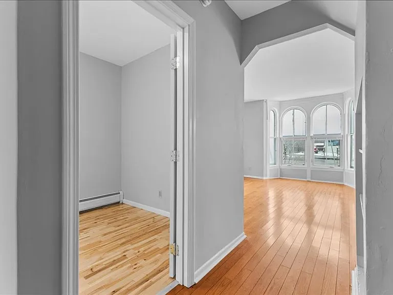158 Main Street — Photo 10