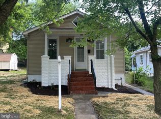 21 Hazel Ave, Halethorpe, MD 21227