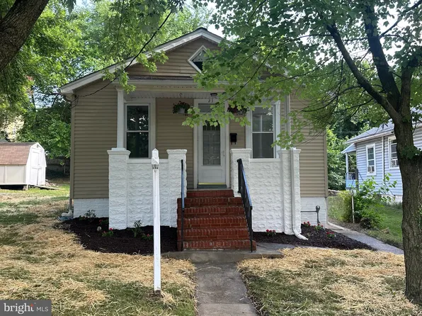 21 Hazel Ave, Halethorpe, MD 21227