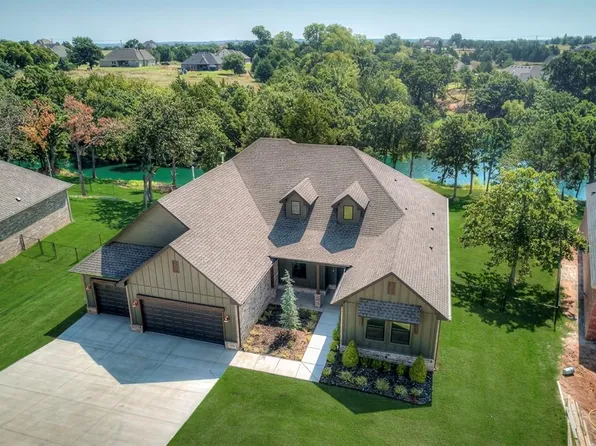 8110 Goldfinch Dr, Guthrie, OK 73044