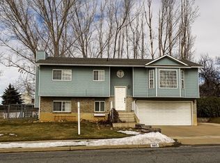985 E Spring Tree Dr, Layton, UT 84040