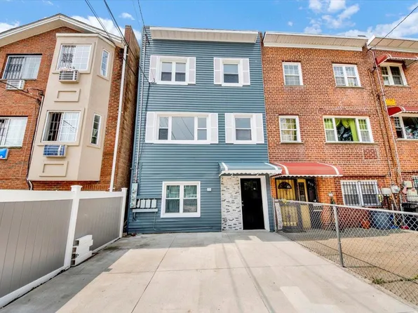 932 E 225th Street, Bronx, NY 10466