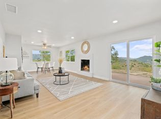 760 Rainbow Hills Rd, Fallbrook, CA 92028