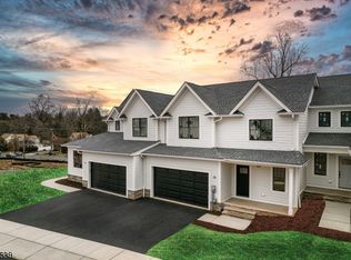 34 Park Slope, Mountainside, NJ 07092