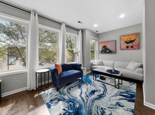 922 N Wood St #2, Chicago, IL 60622