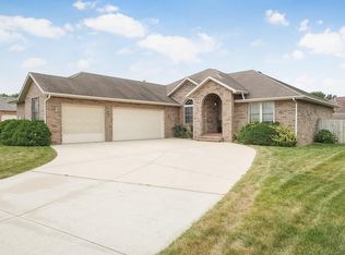 601 N Clover Ct, Nixa, MO 65714