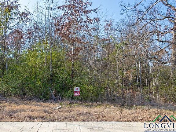 5th image of Savannah Hills Ln