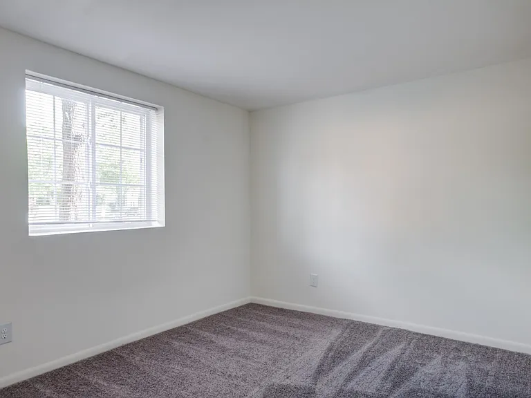 Main Street Apartment Homes — Photo 9