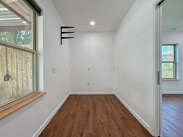 7103 Twin Crest Dr — Photo 17