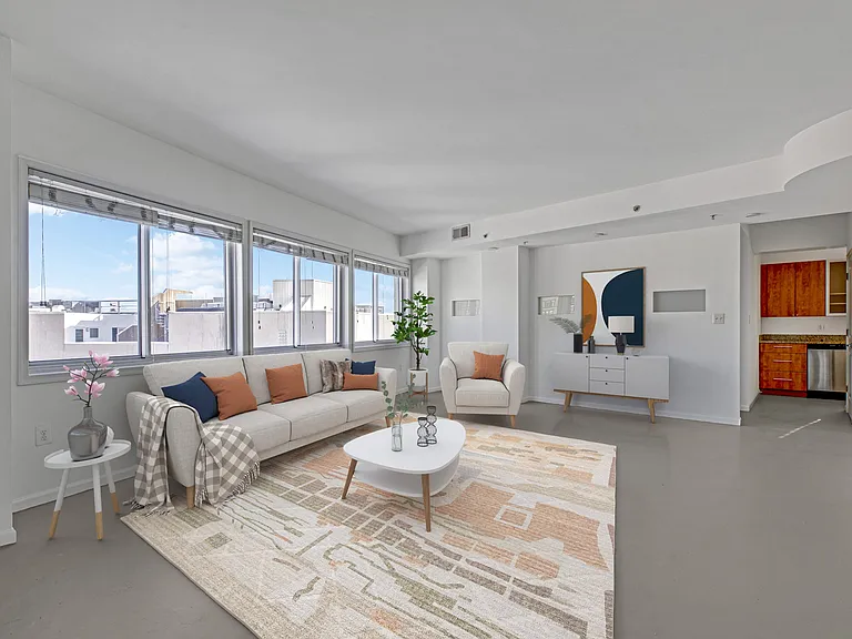 Living area (virtually staged)