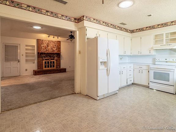 4th image of 4620 Laura Dr