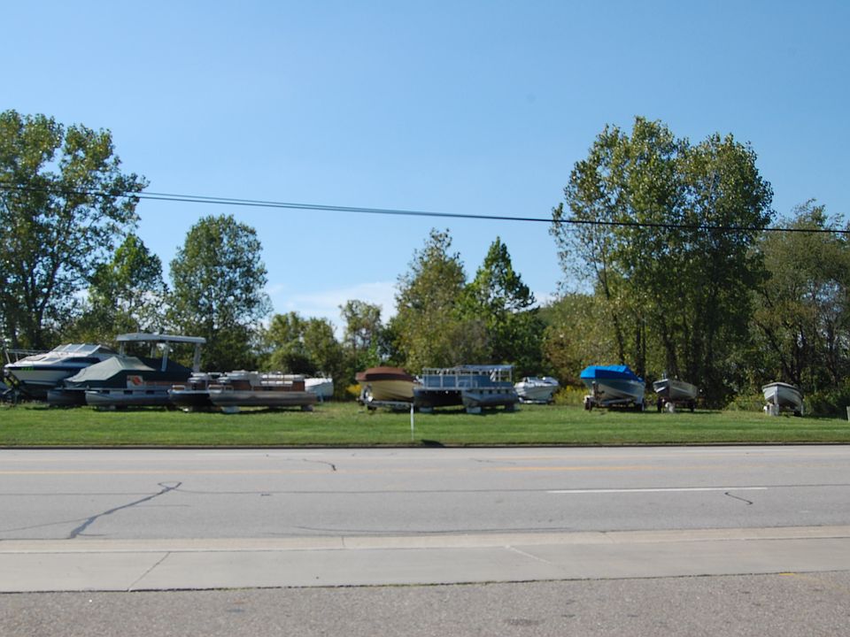 2nd image of 9999 Erie Ave