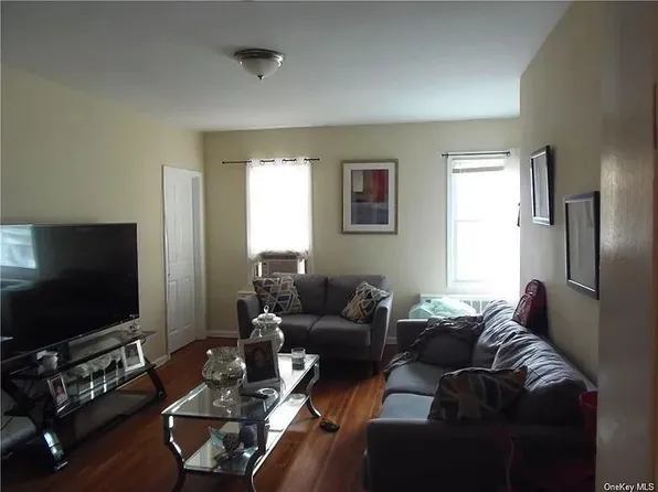 120 Overlook Pl #B, Newburgh, NY 12550