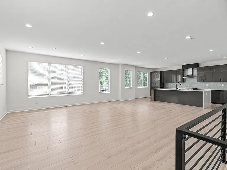 1408 Anderson St #C — Photo 11