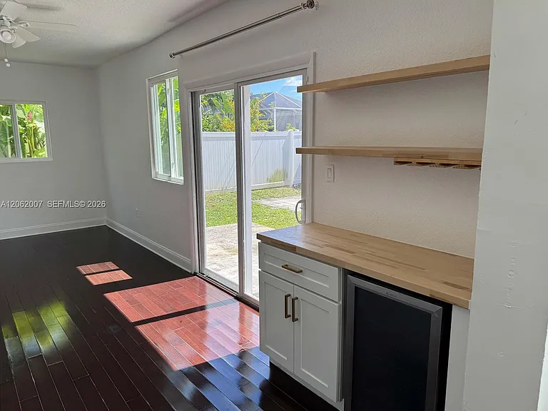 5320 SW 89th Ave — Photo 7